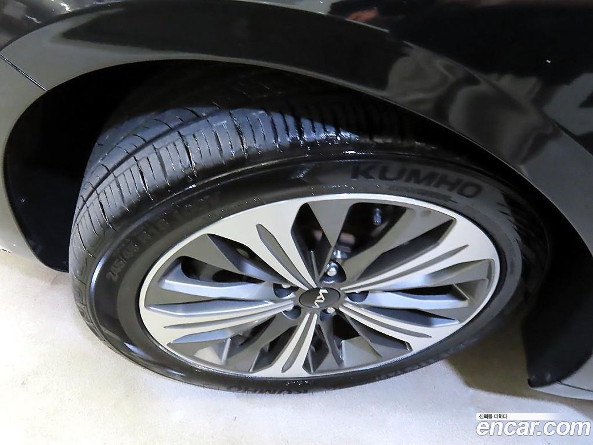 Kia K8