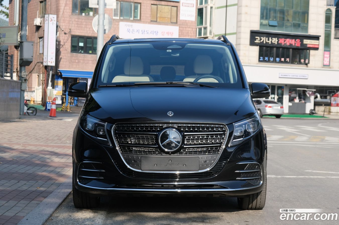 Mercedes-Benz V-Class