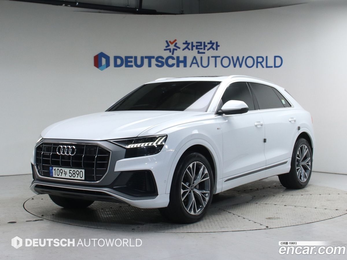Audi Q8