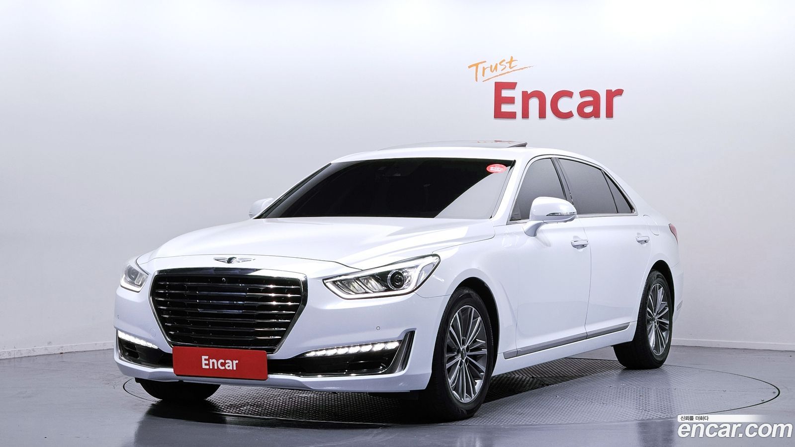 Genesis EQ900