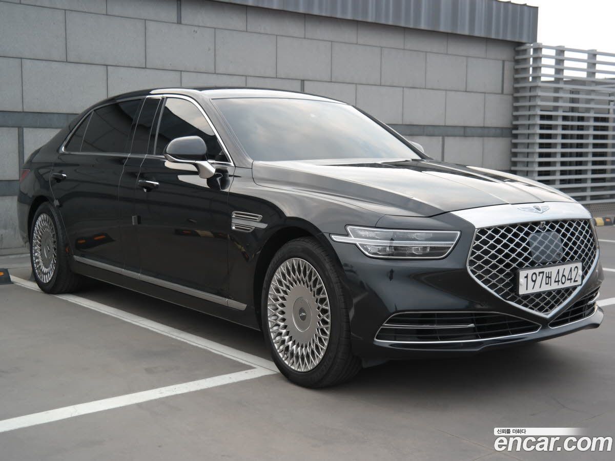 Genesis G90