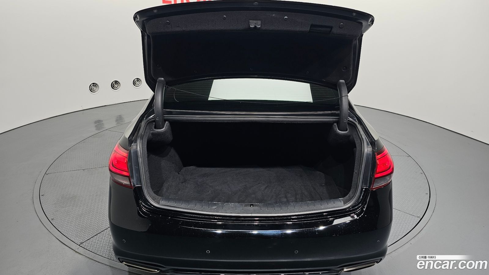 Hyundai Aslan