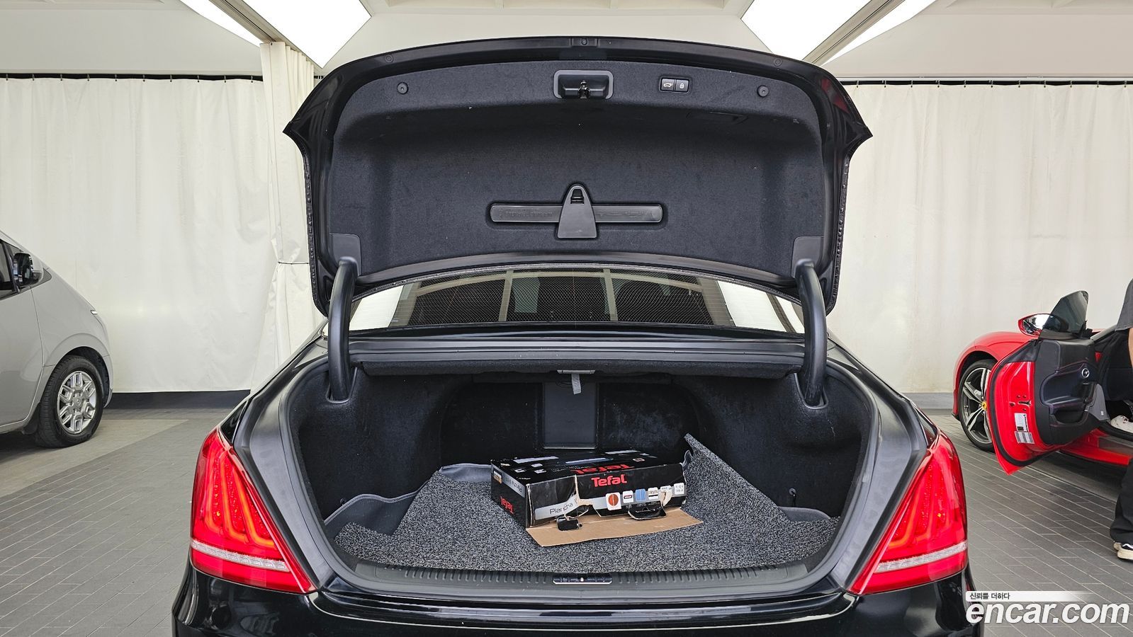 Genesis EQ900