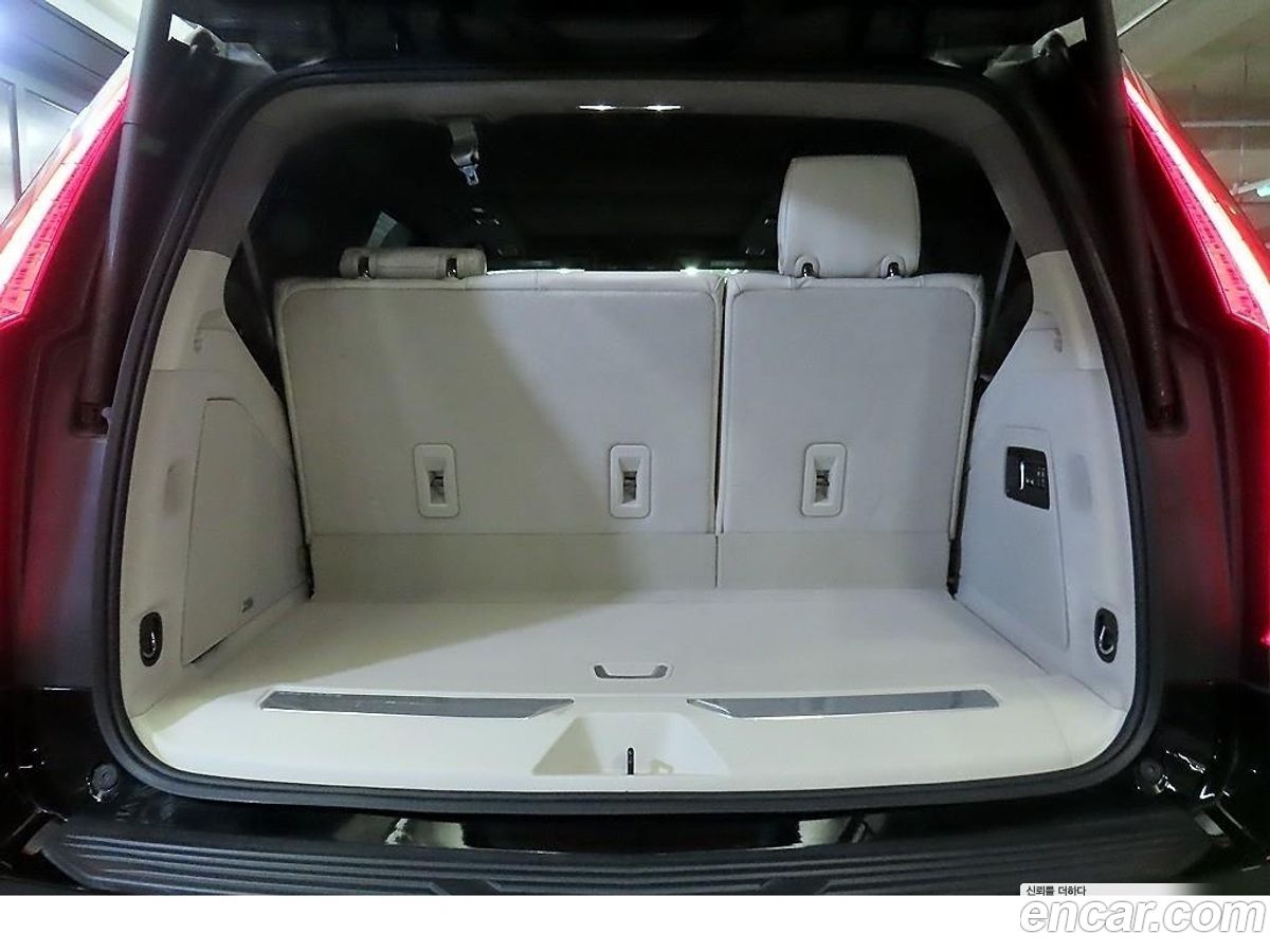 Cadillac Escalade Mk5