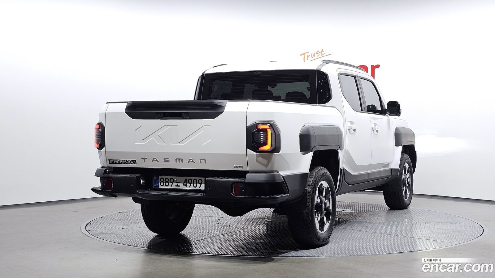 Kia Tasman