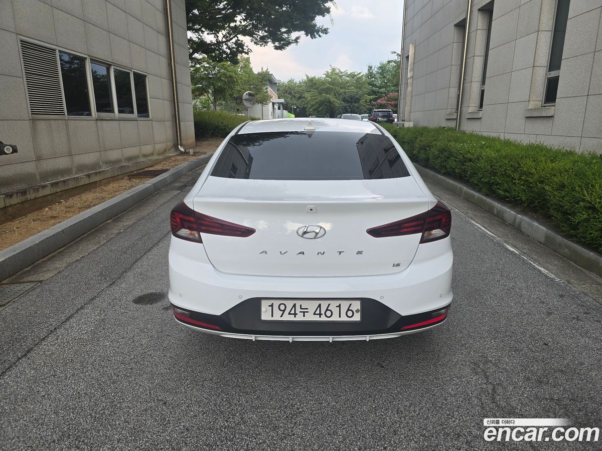 Hyundai AVANTE