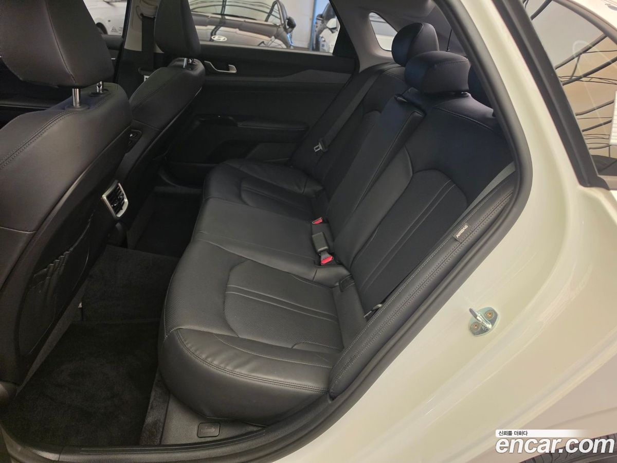Kia K5 Mk3