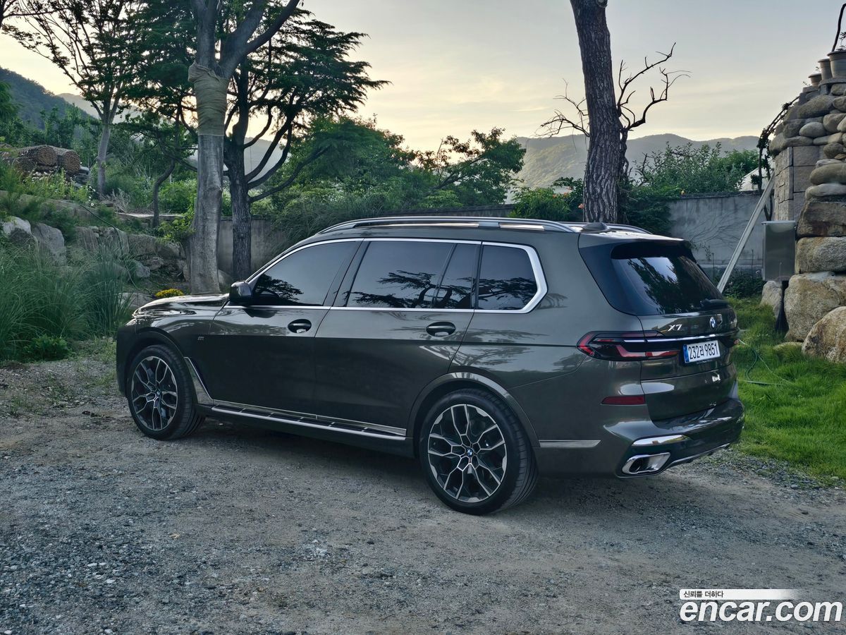 BMW X7