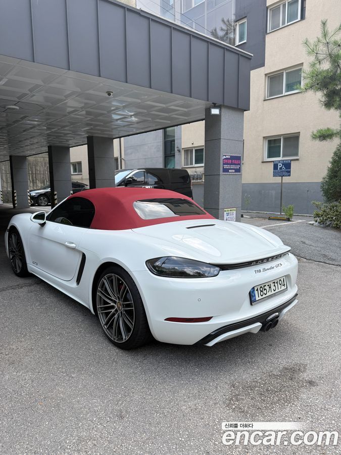 Porsche 718