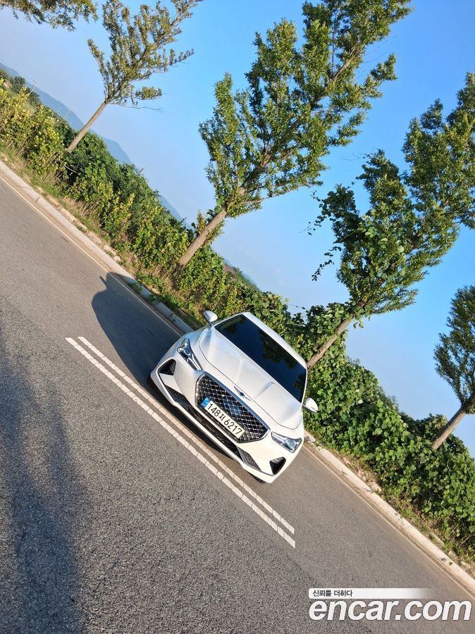 Genesis G70