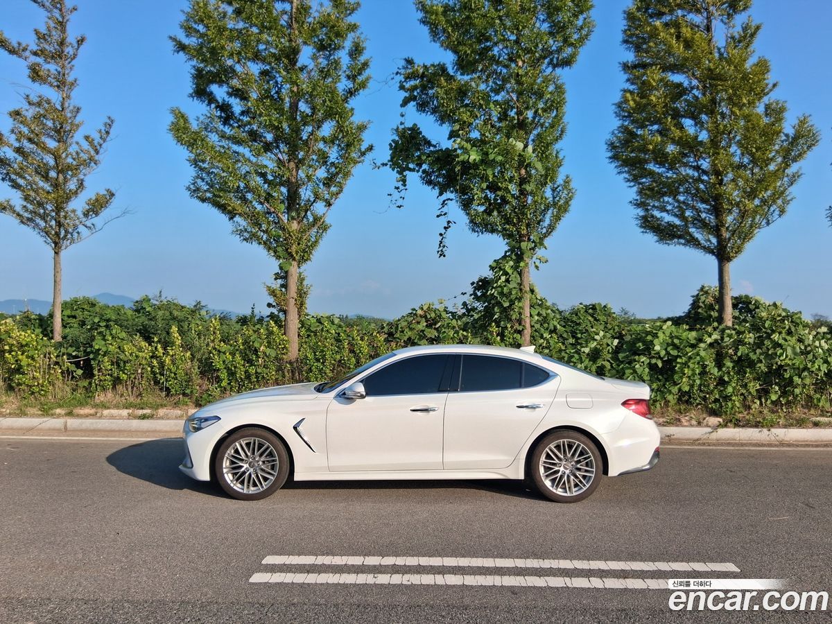 Genesis G70