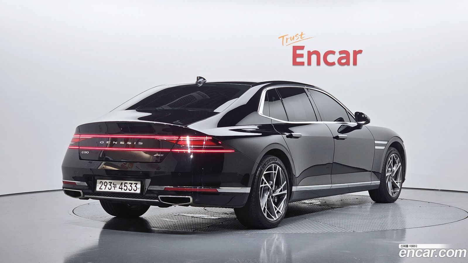 Genesis G90