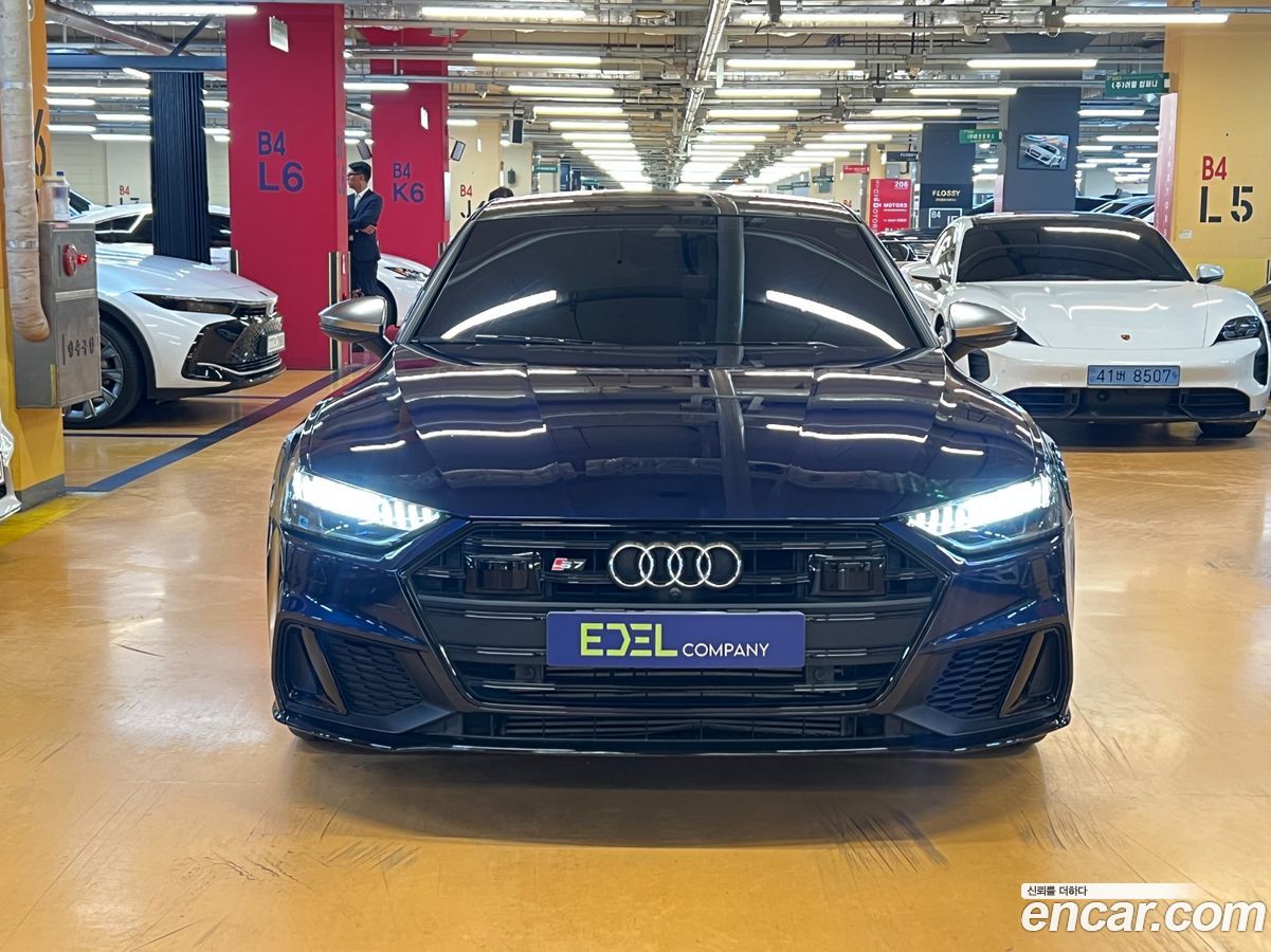 Audi S7