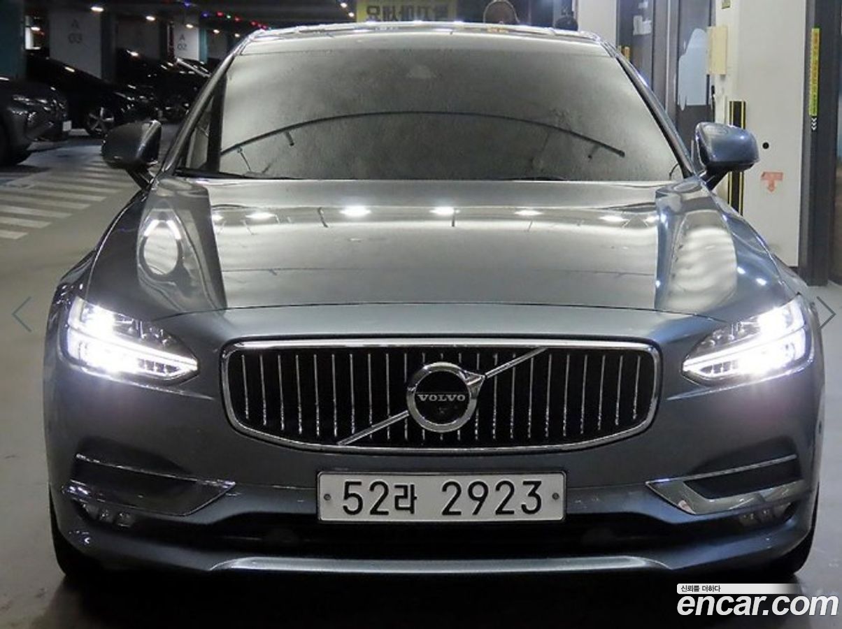 Volvo S90