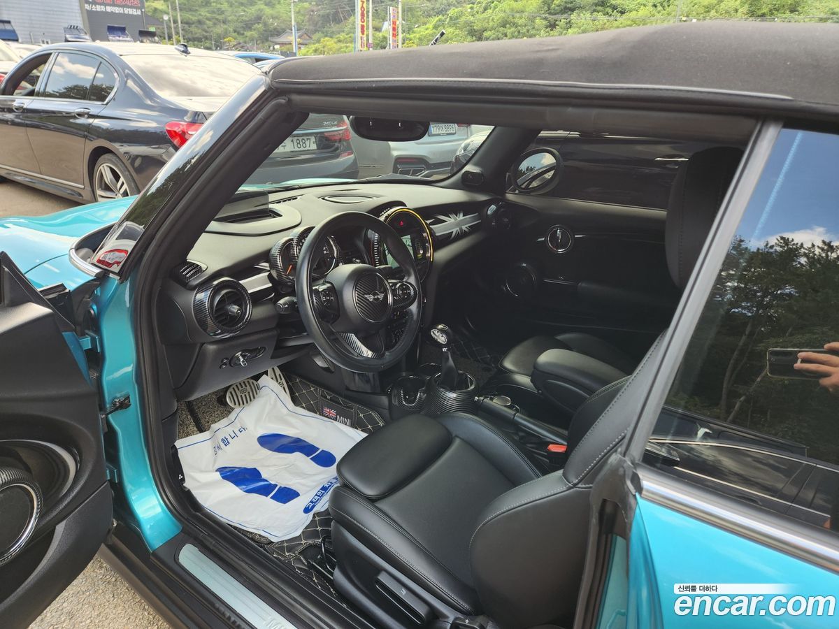 Mini Cooper Convertible
