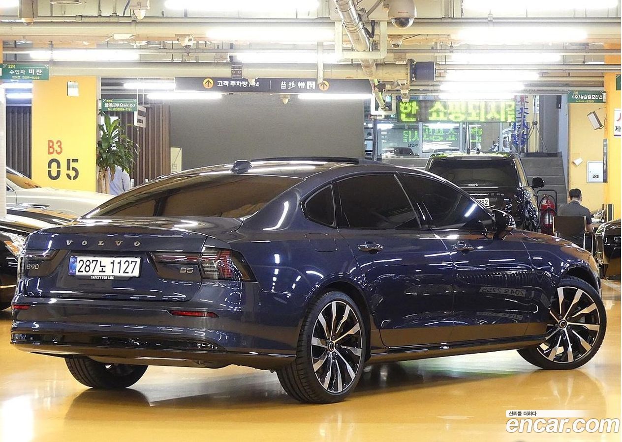 Volvo S90