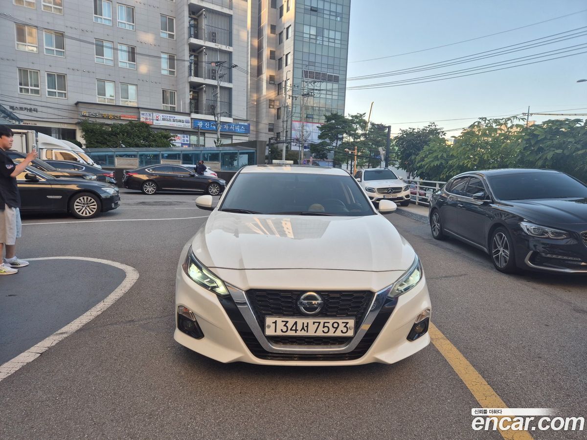 Nissan Altima