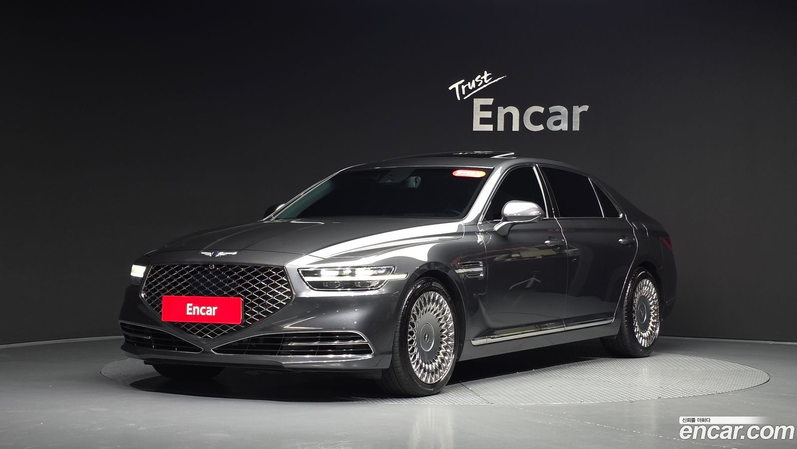 Genesis G90