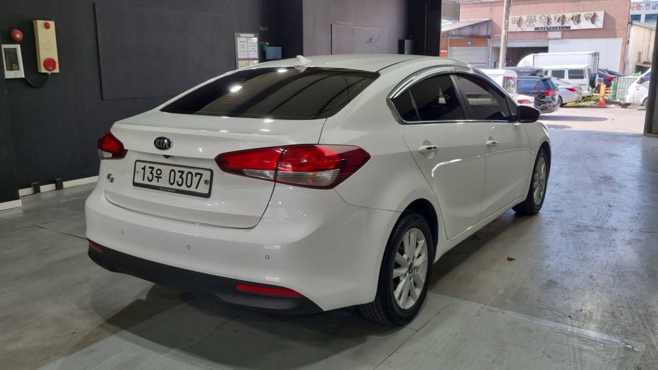 Kia K3