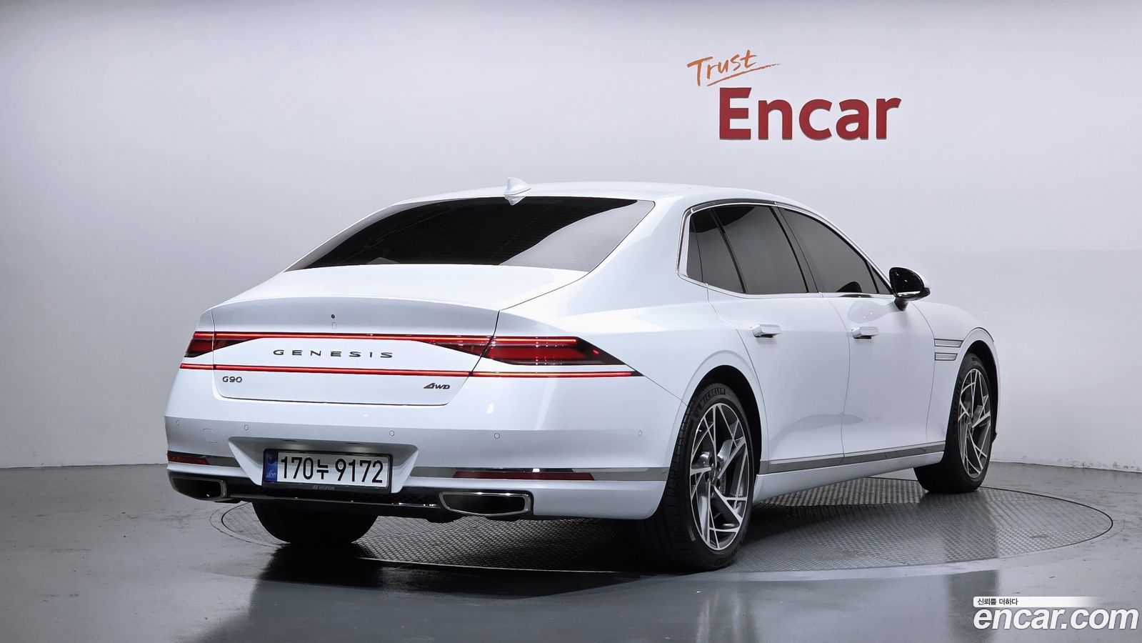 Genesis G90