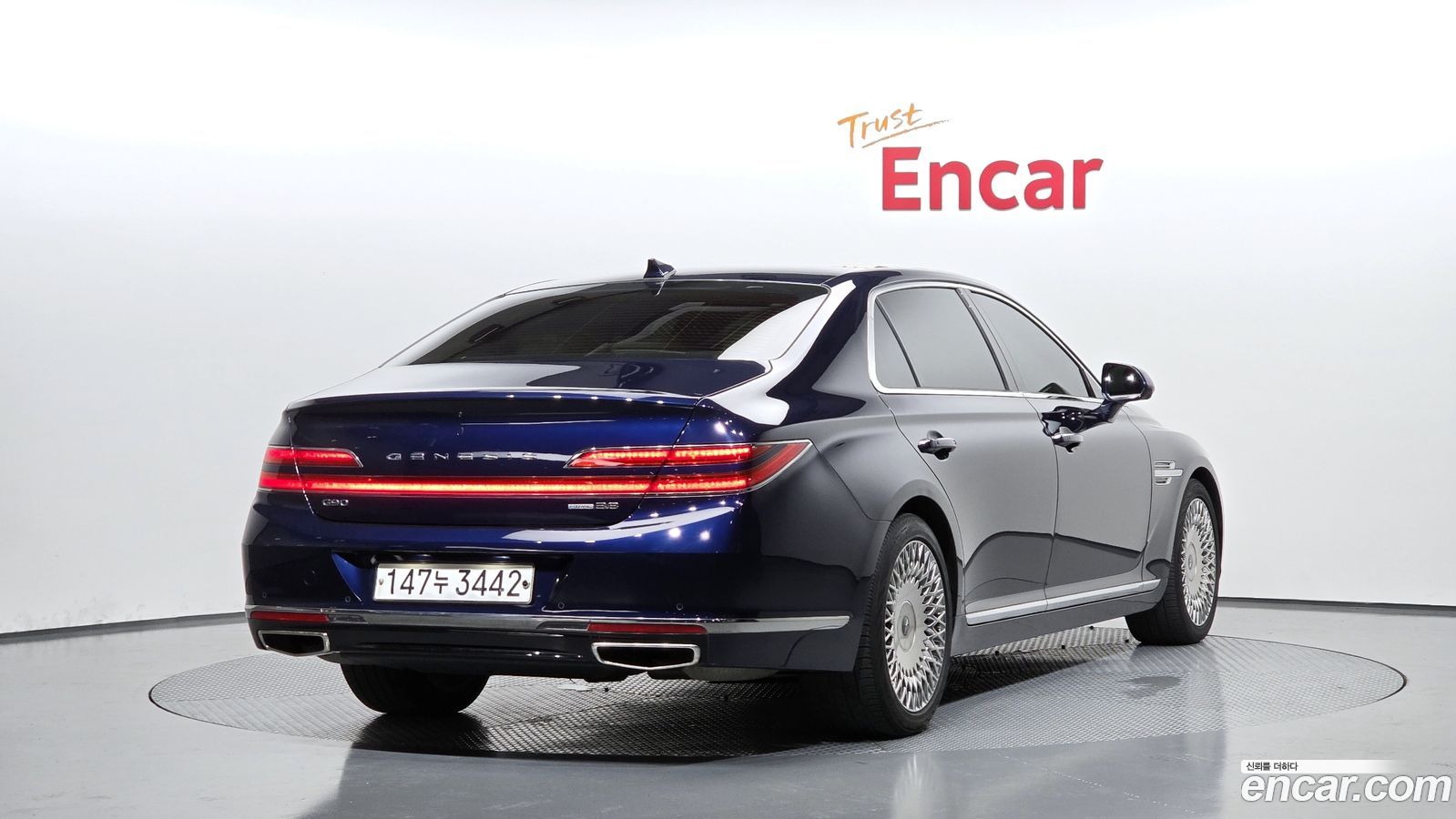 Genesis G90