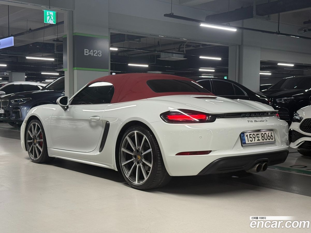 Porsche 718