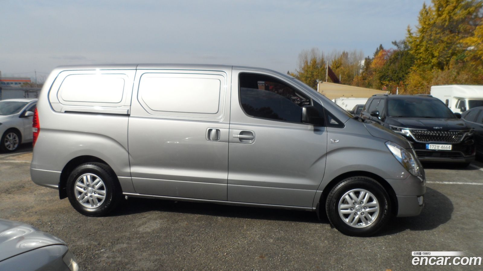 Hyundai Starex