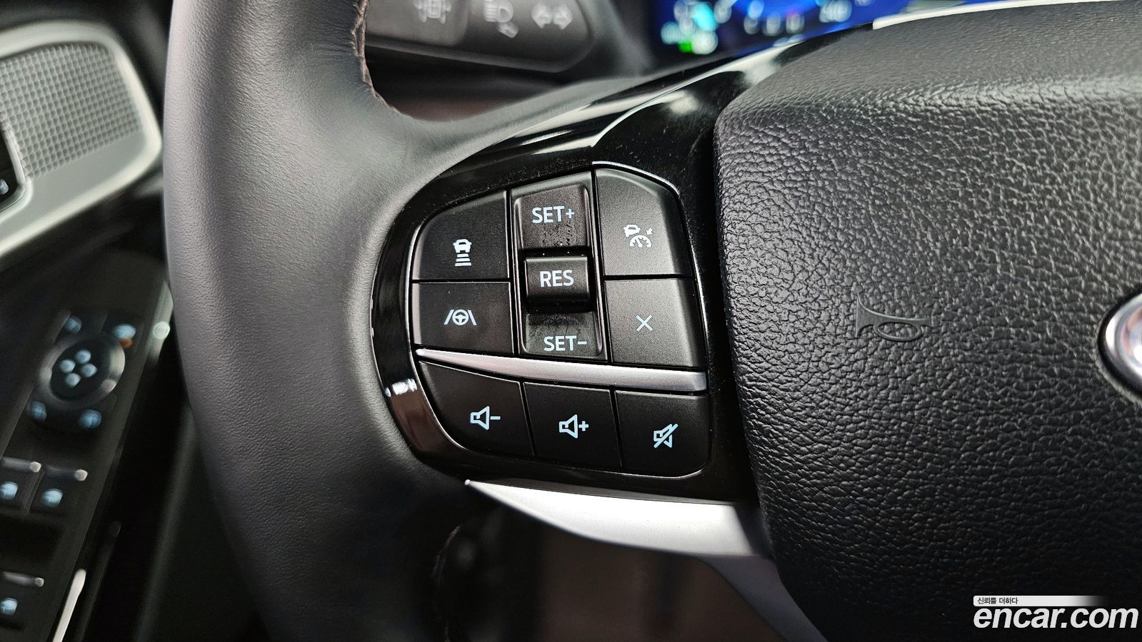 Ford Explorer Mk6