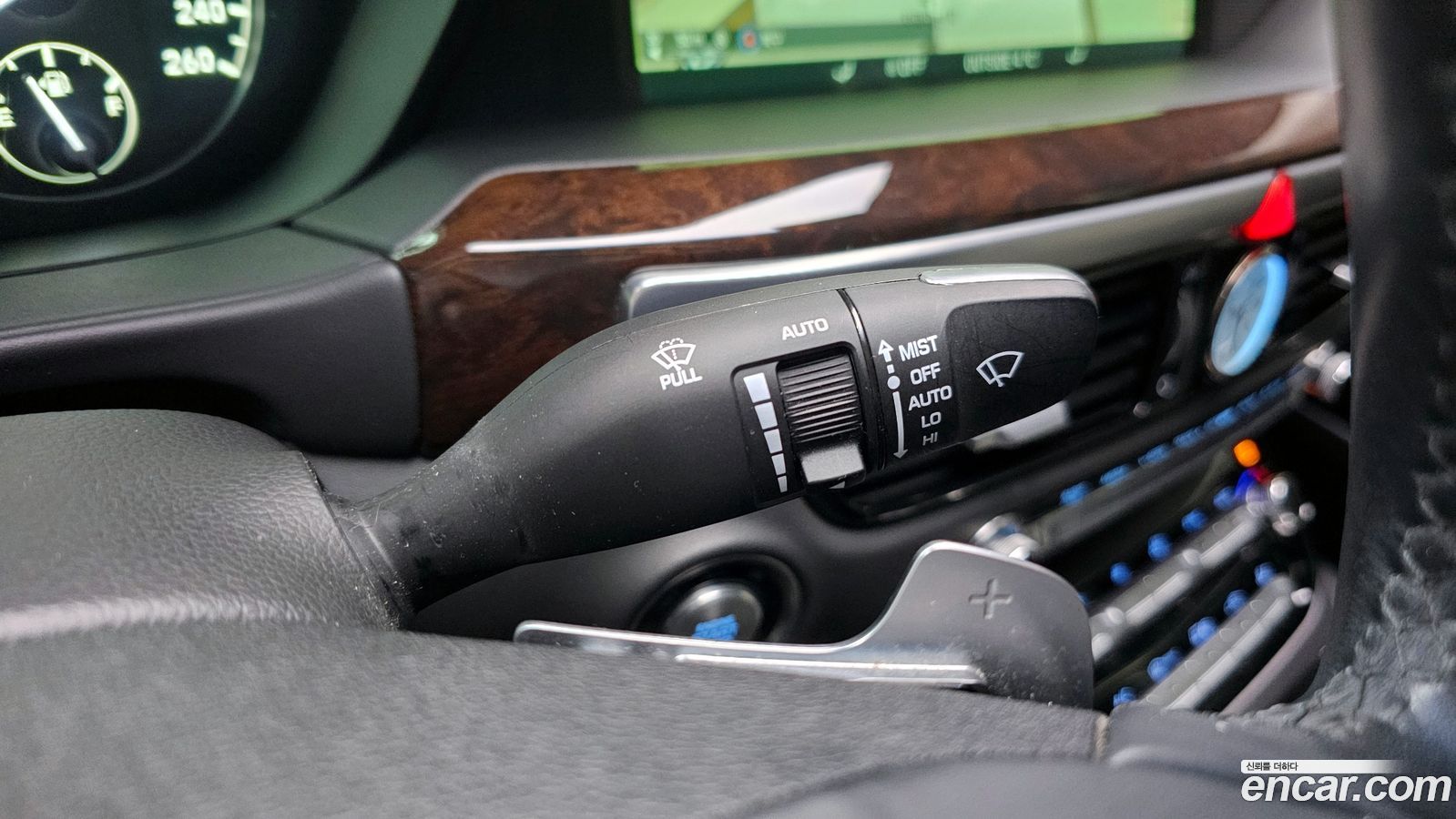 Genesis EQ900