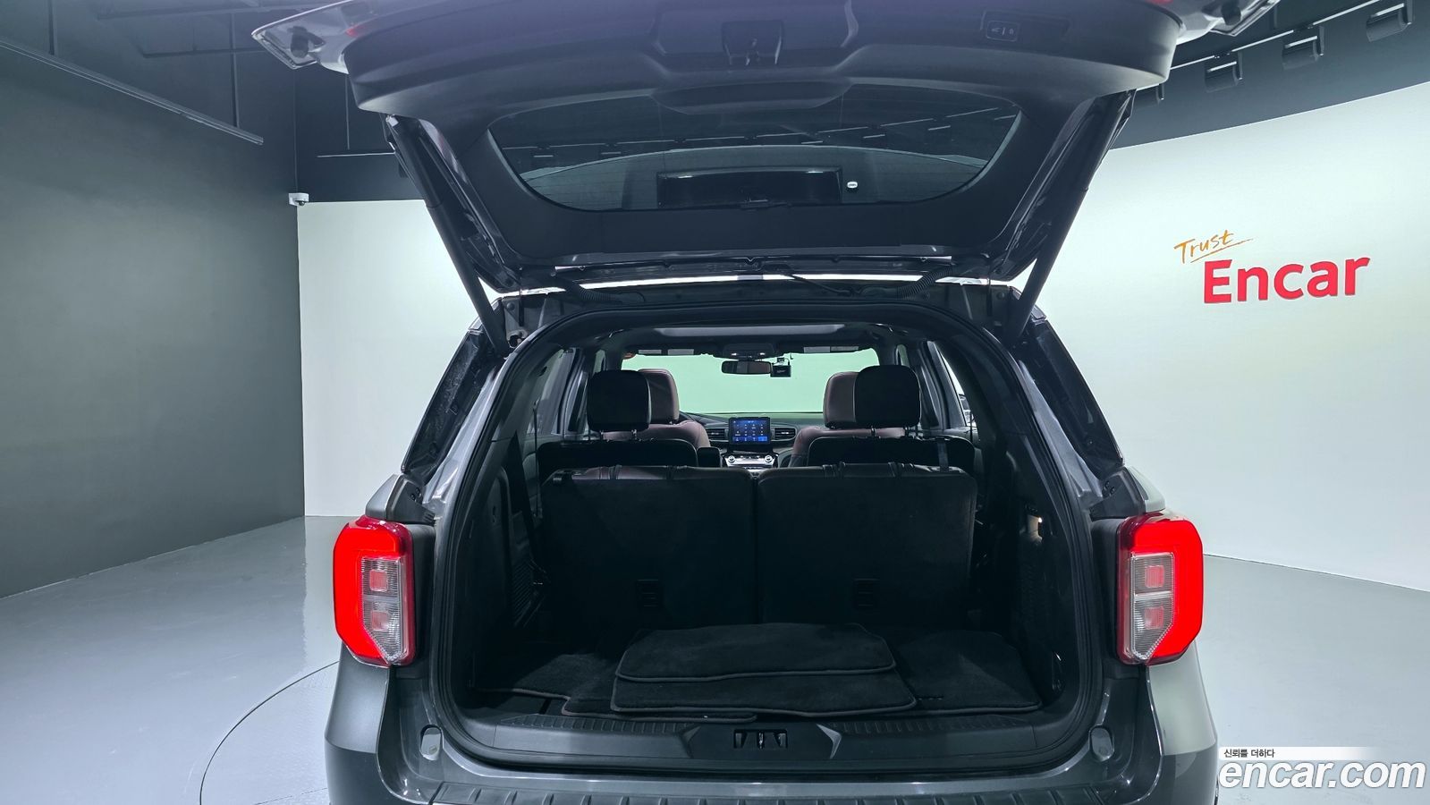Ford Explorer Mk6