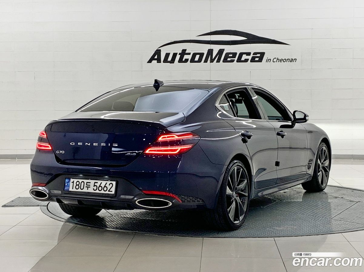 Genesis G70