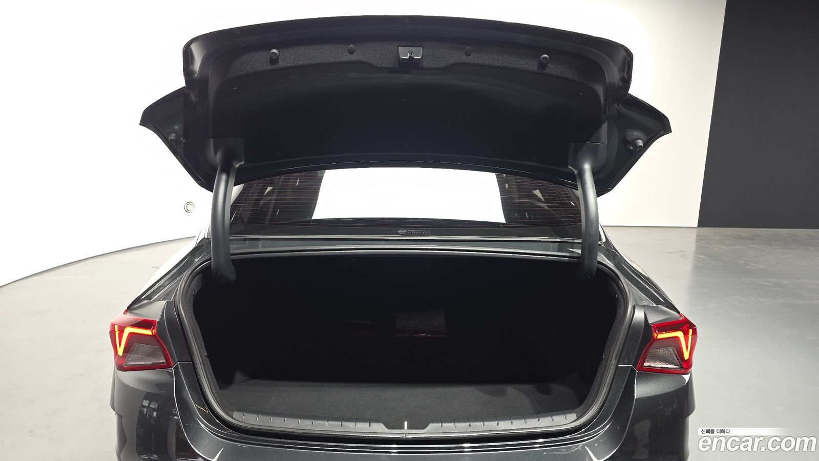 Kia K5 Mk3