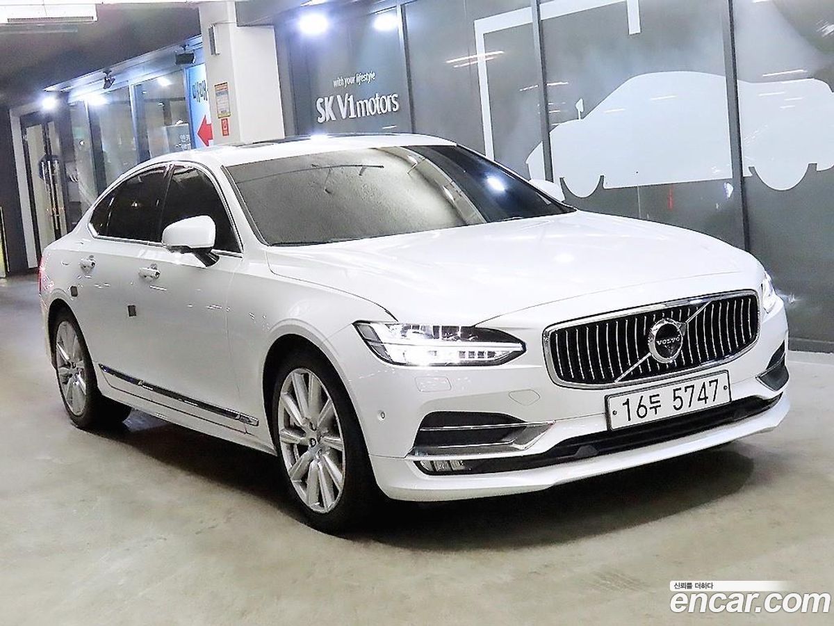 Volvo S90