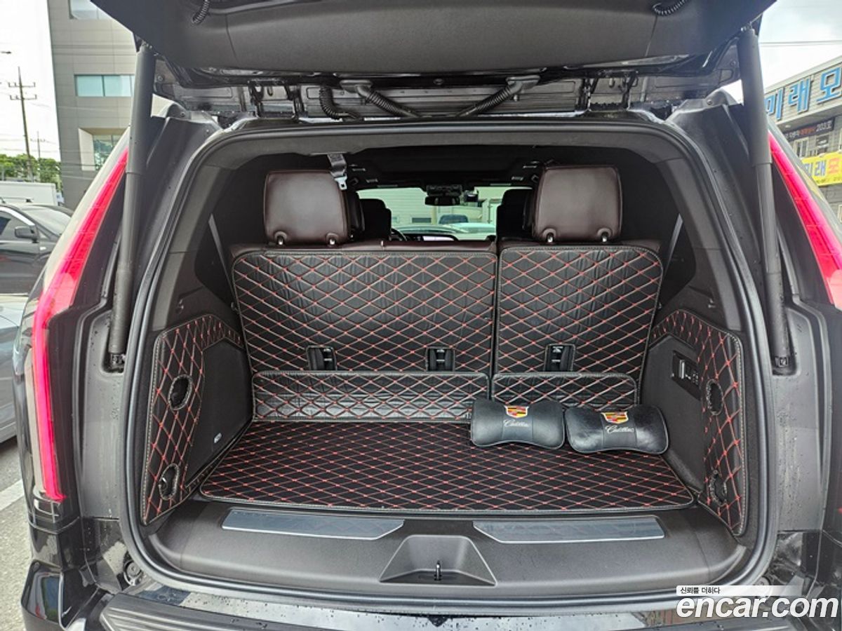 Cadillac Escalade Mk5