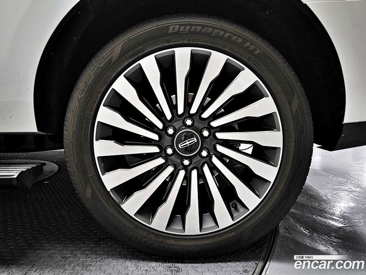 Lincoln Navigator Mk4