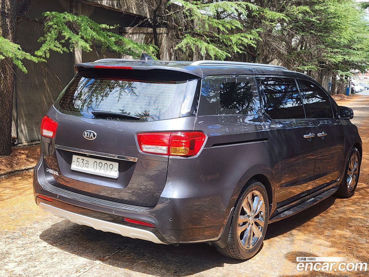 Kia Canival