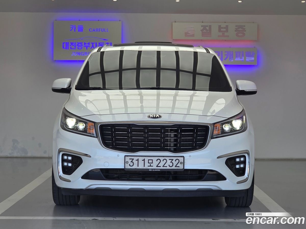 Kia Canival