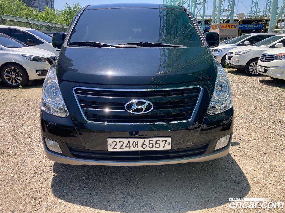 Hyundai Starex