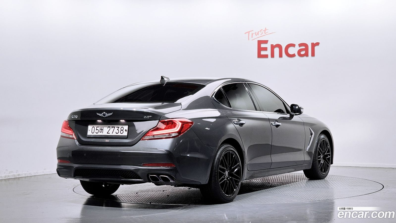 Genesis G70