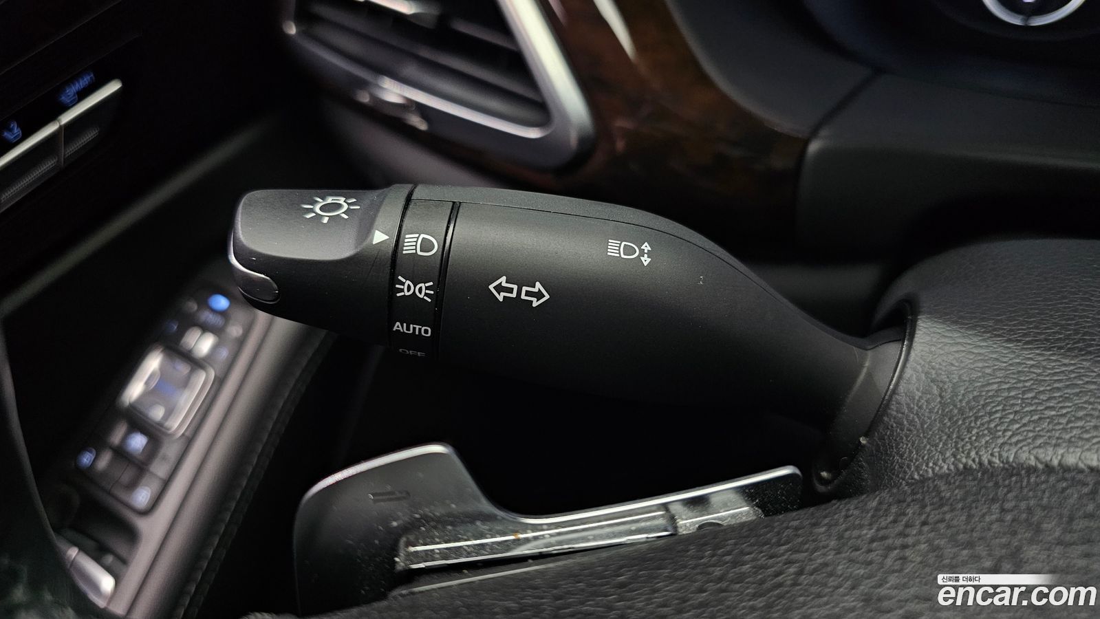 Genesis EQ900