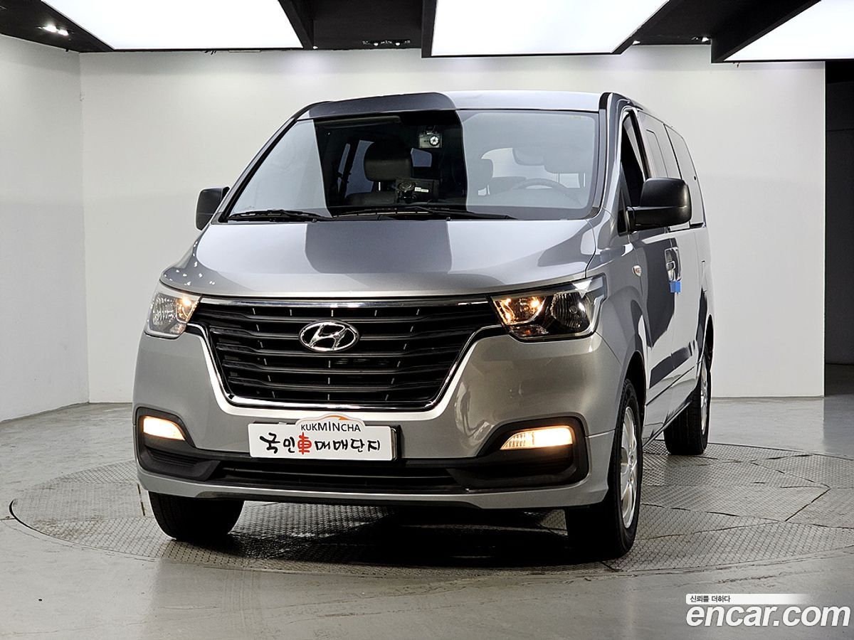 Hyundai Starex