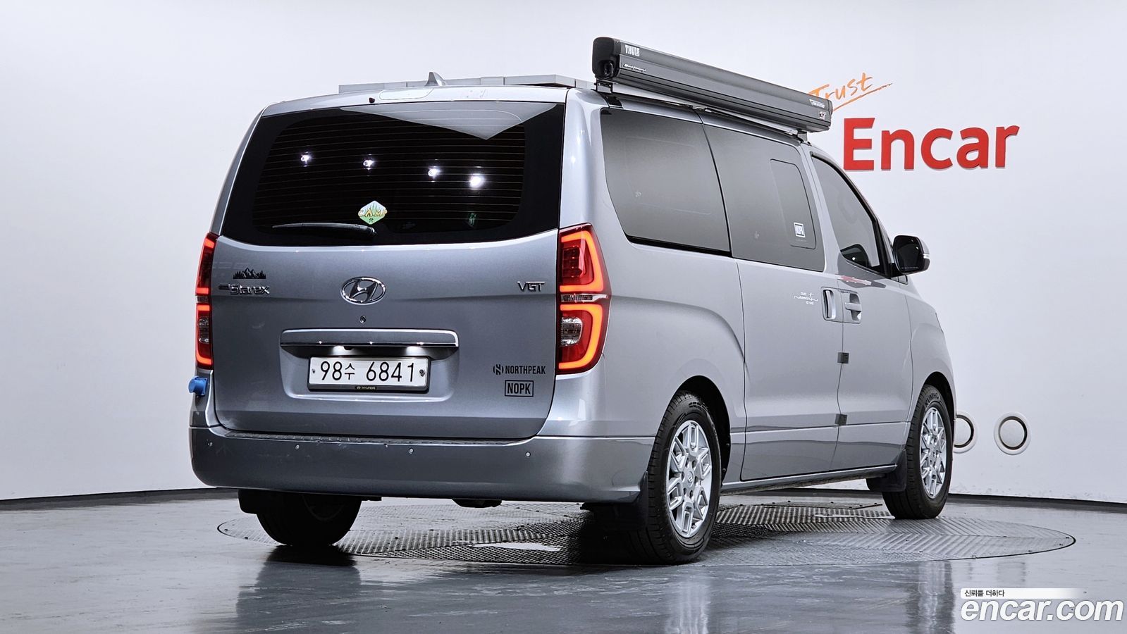 Hyundai Starex