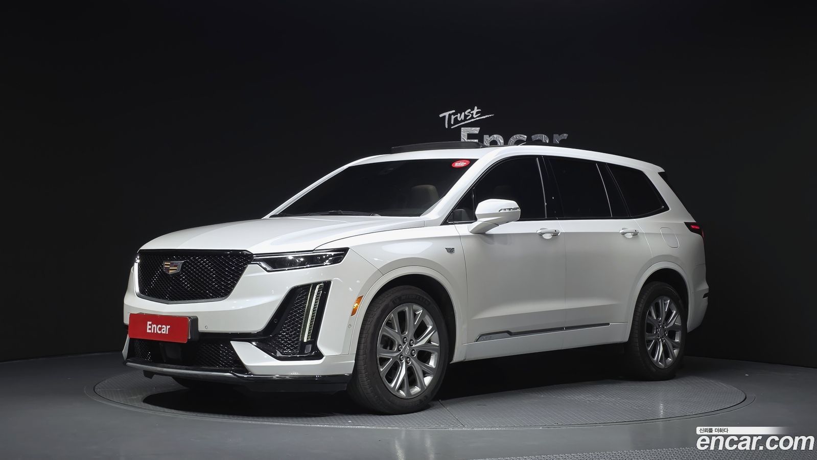 Cadillac XT6