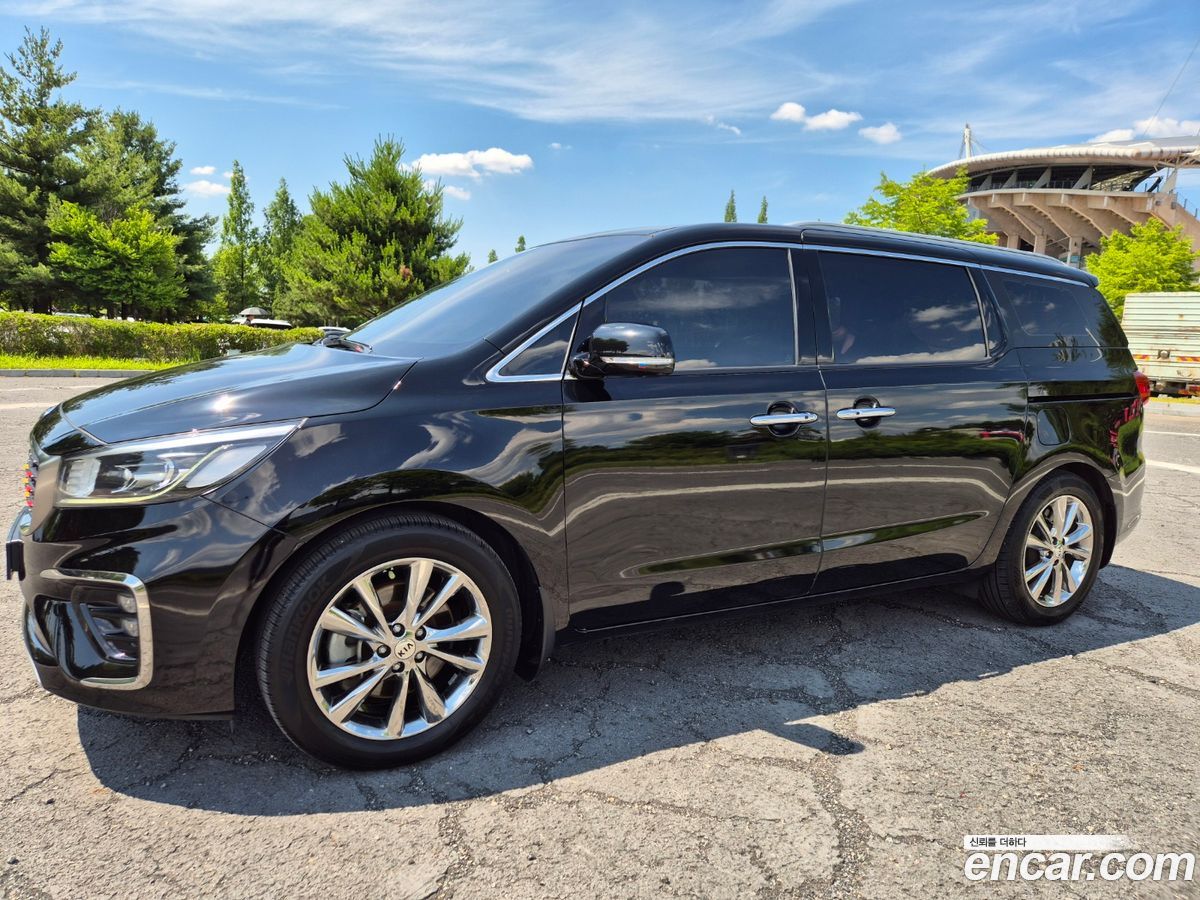 Kia Canival