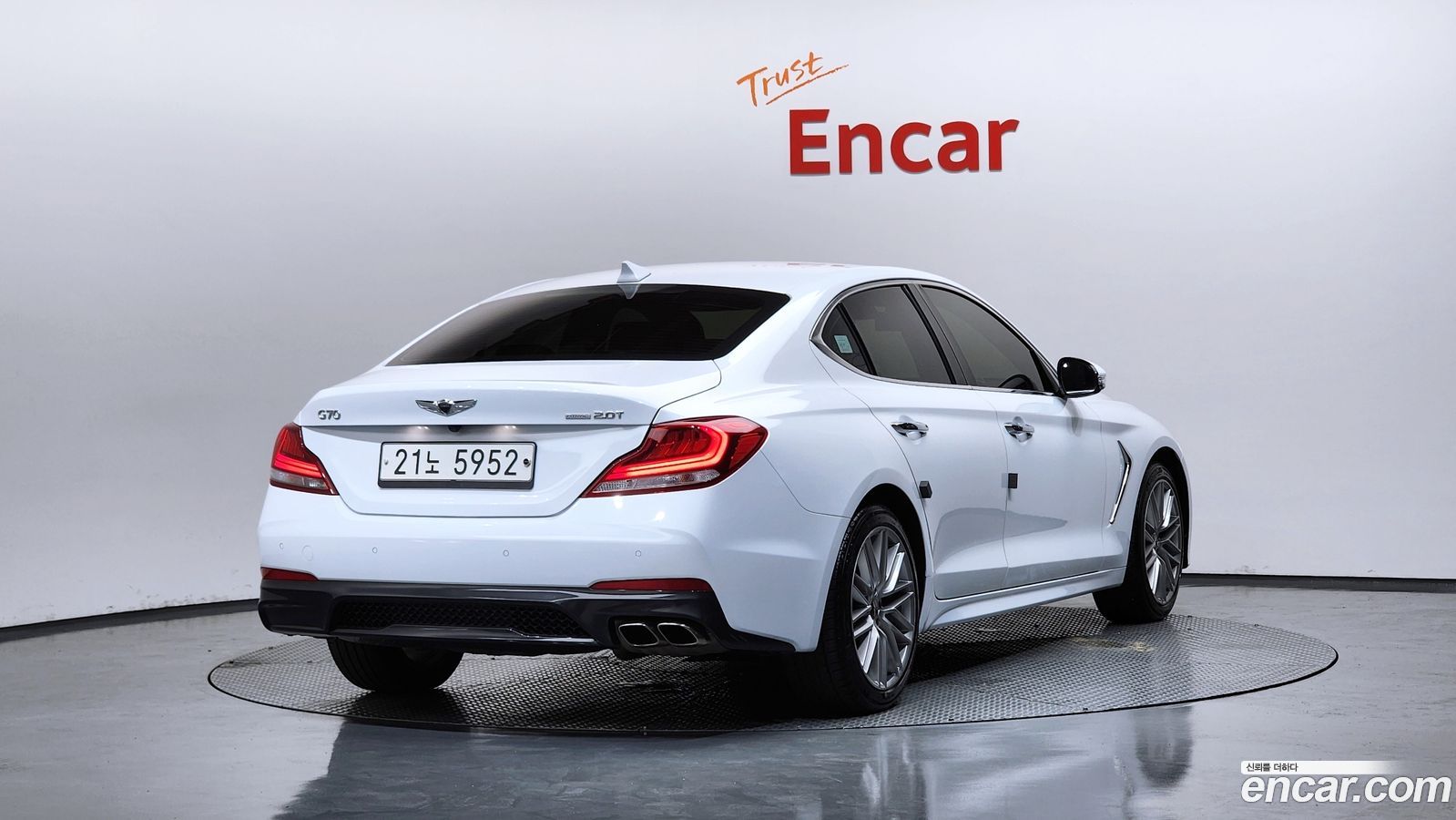 Genesis G70
