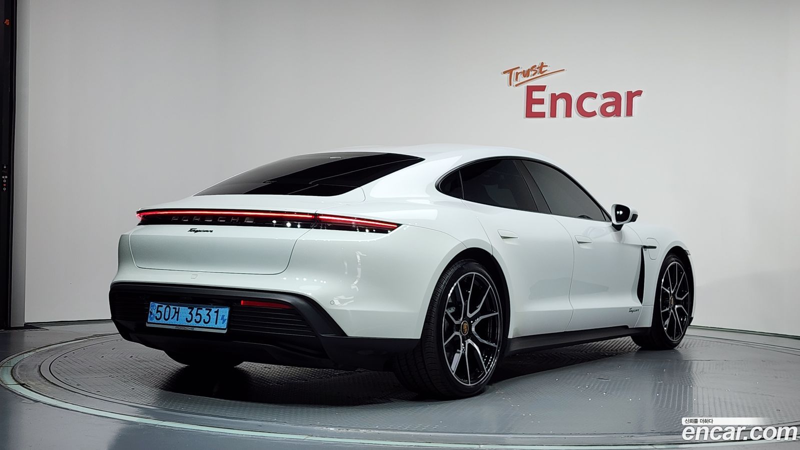 Porsche Taycan