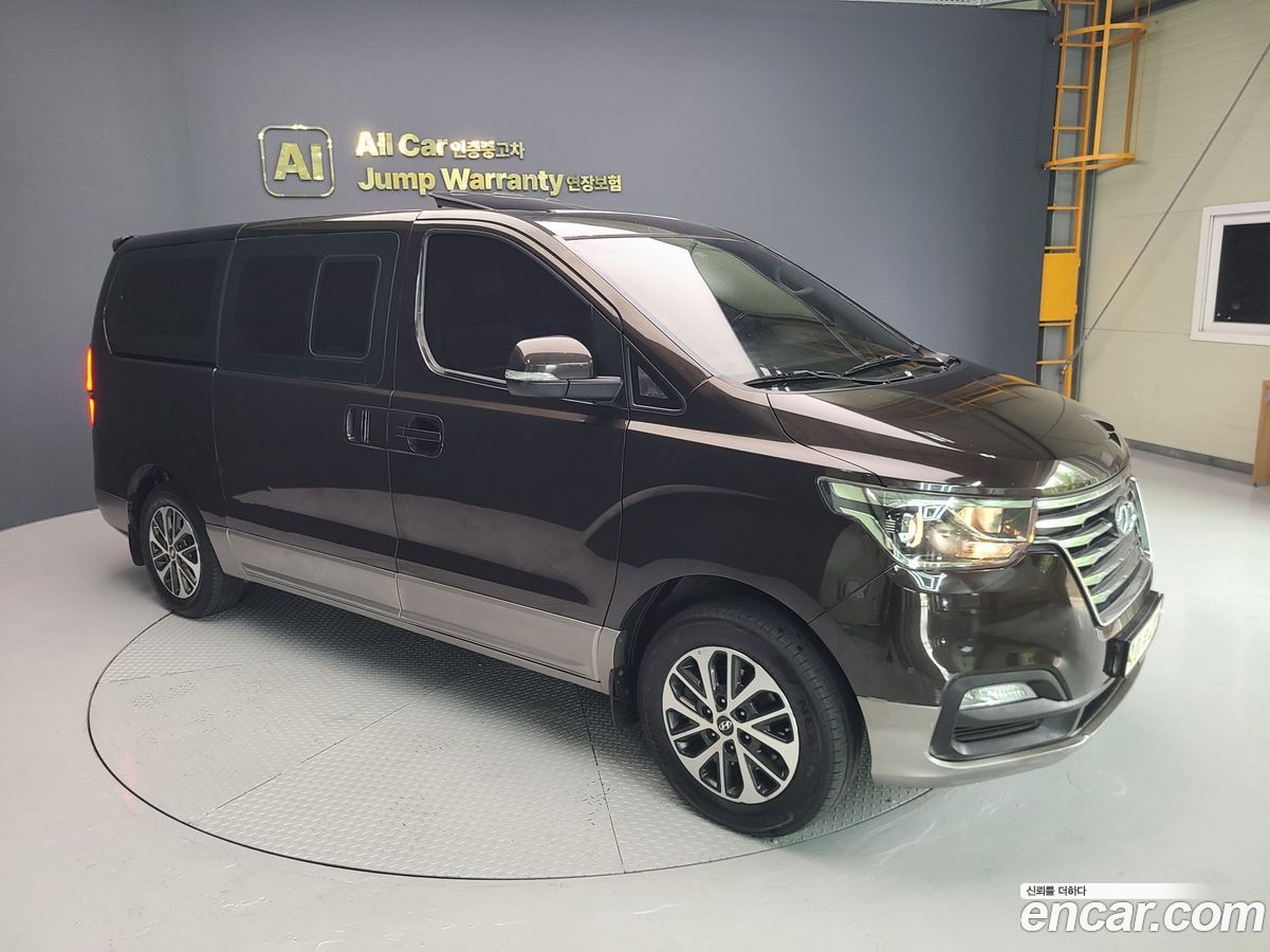 Hyundai Starex