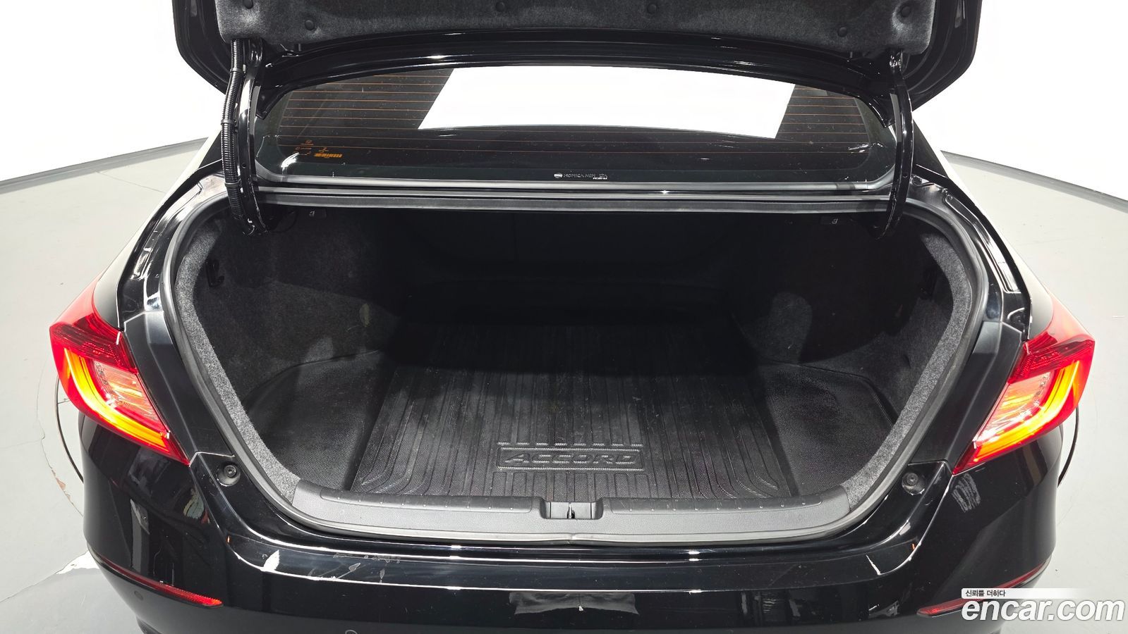 Honda Accord Mk10