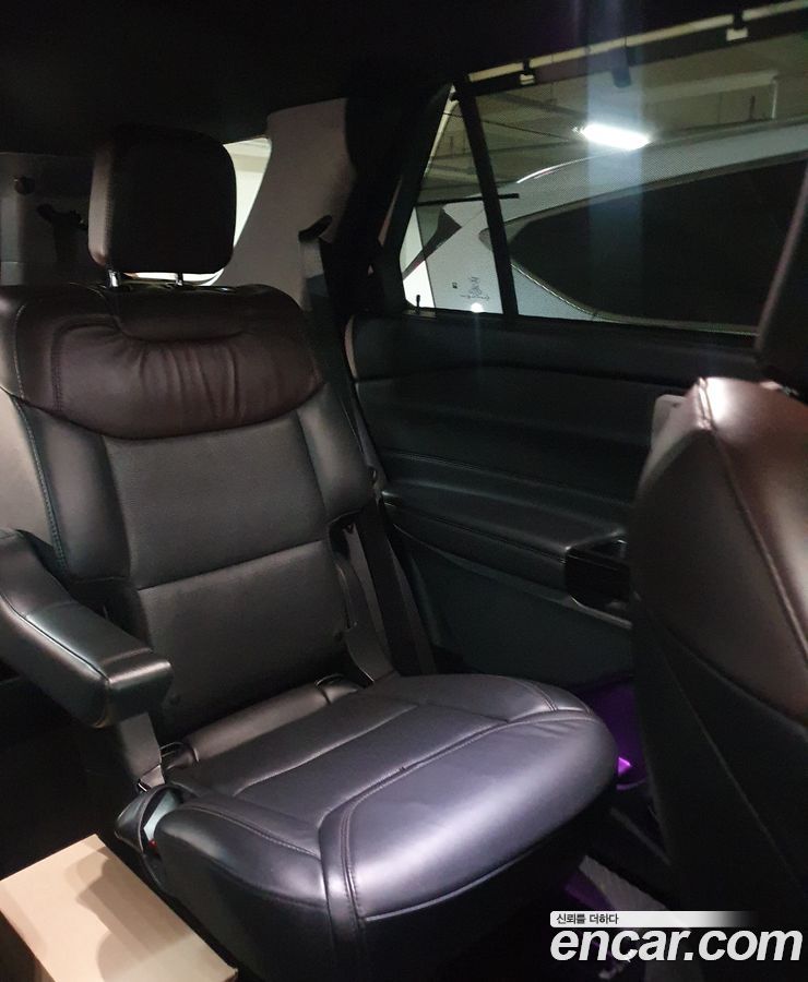 Ford Explorer Mk6