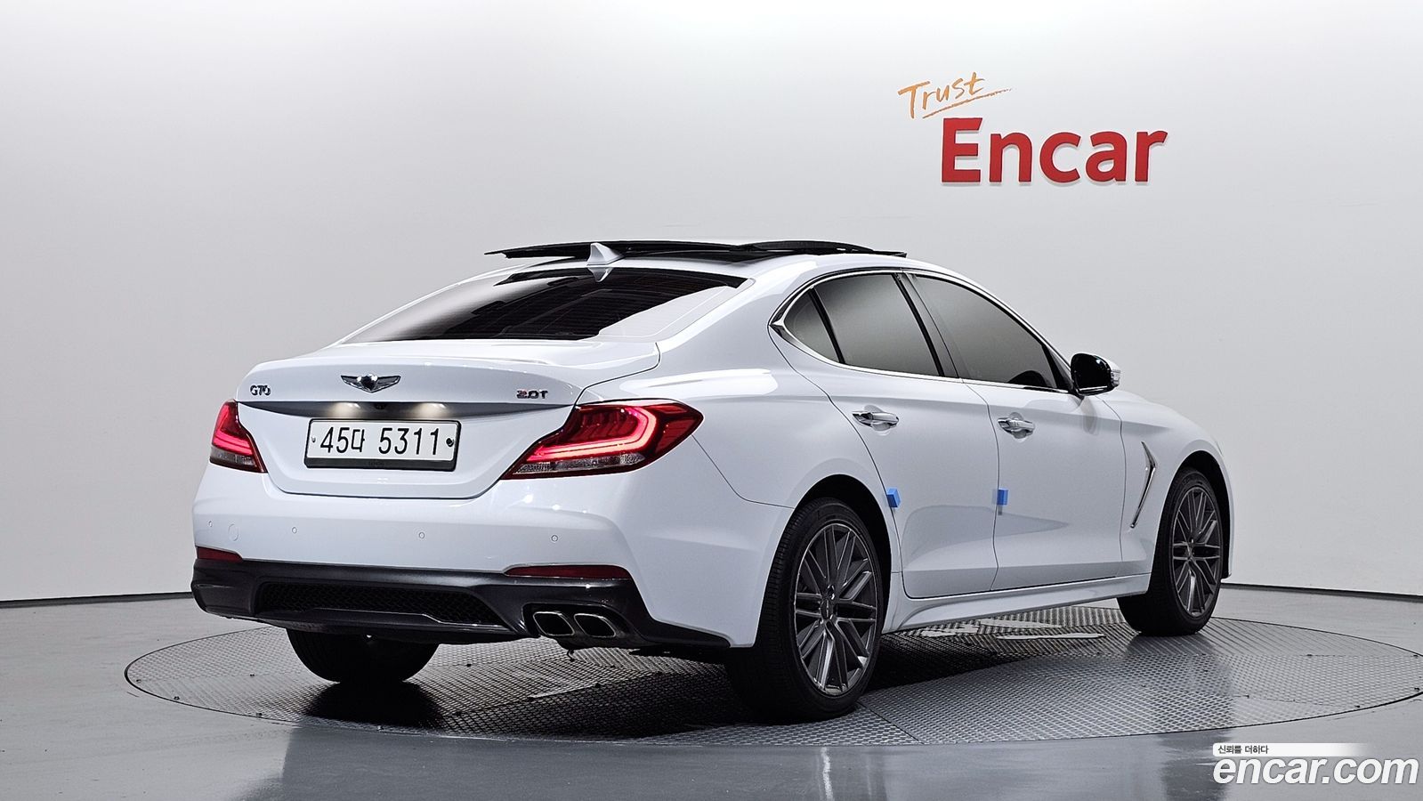 Genesis G70